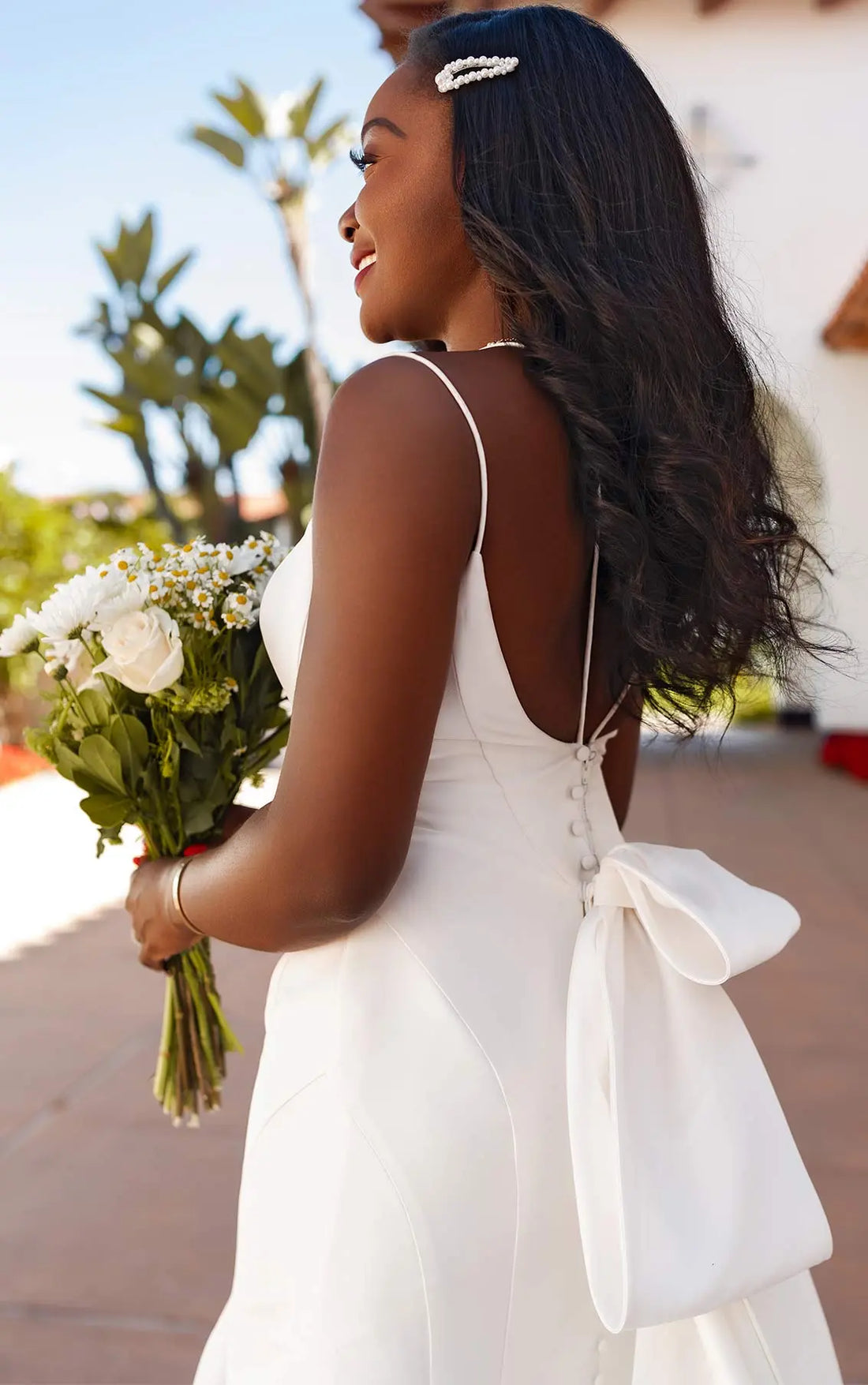 Essense of Australia Classic Trumpet Wedding Dress - 12 - Studio Mariée