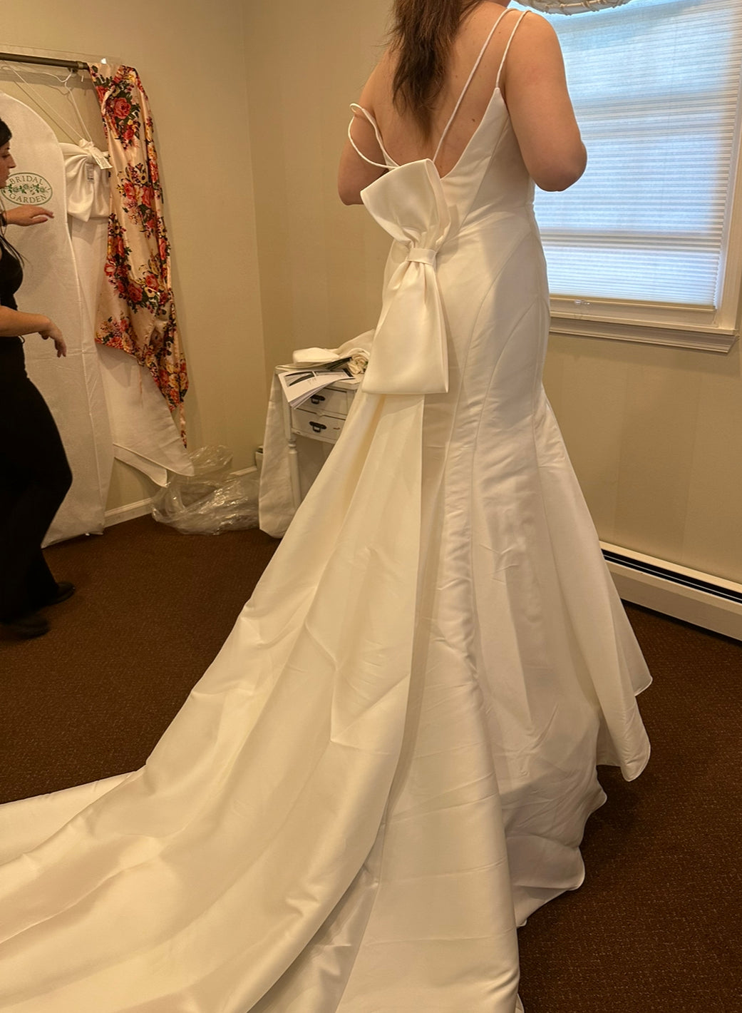 Essense of Australia Classic Trumpet Wedding Dress - 12 - Studio Mariée