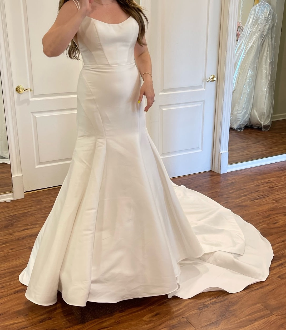 Essense of Australia Classic Trumpet Wedding Dress - 12 - Studio Mariée