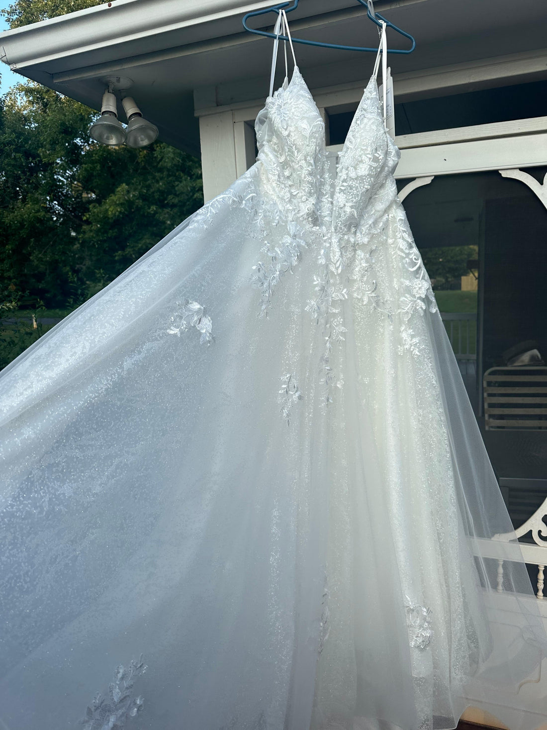 Loré White Wedding Gown - 20