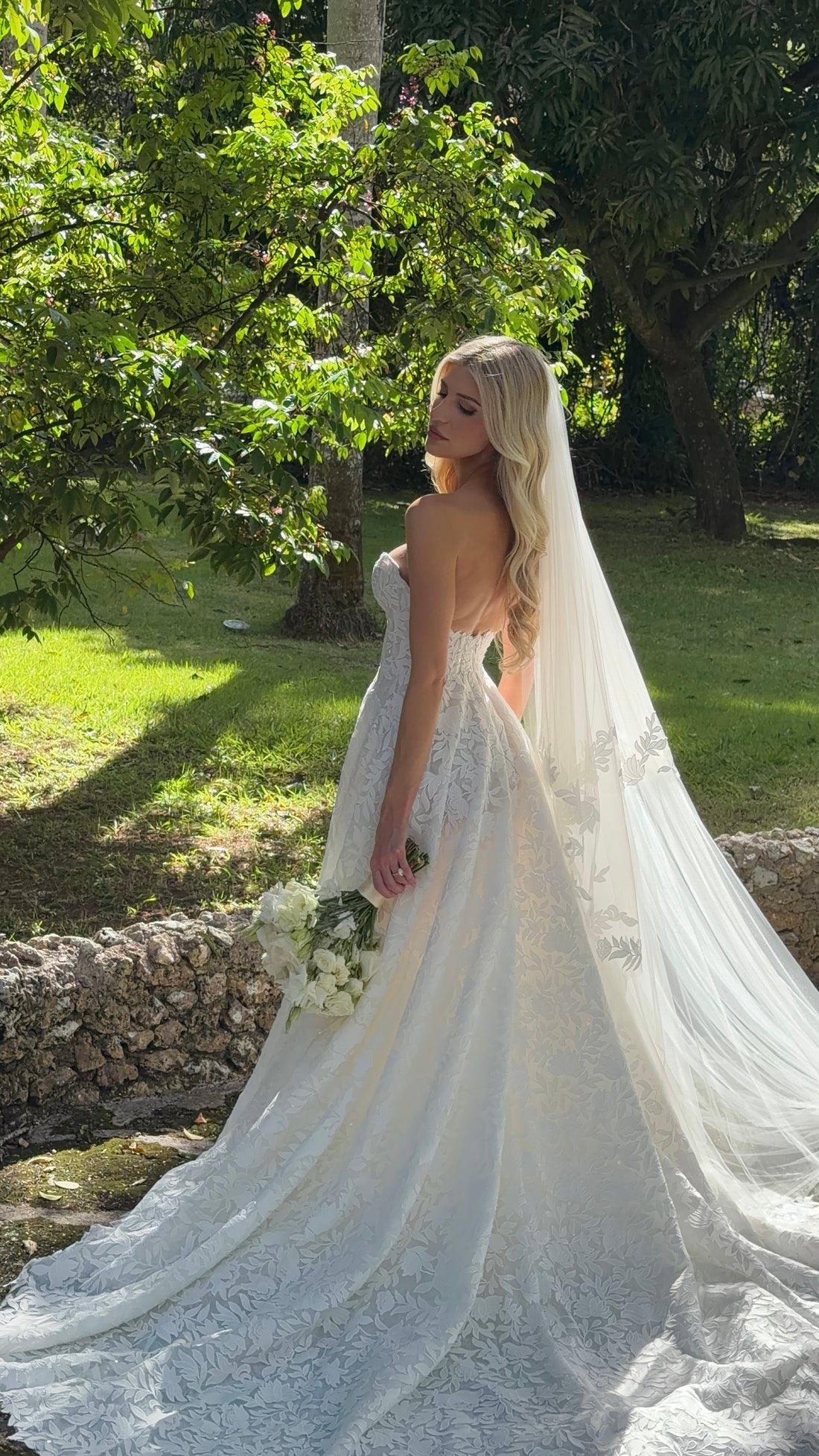 Lee Petra Grebenau Belle - 2