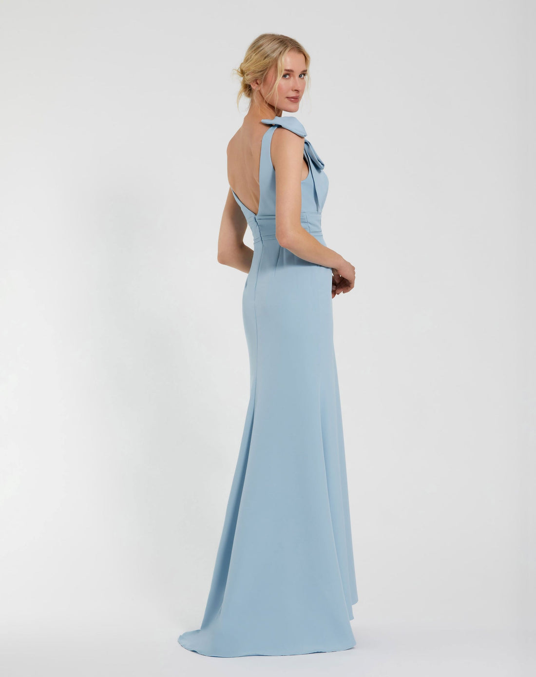 Mac Duggal Blue Sleeveless V Neck Mermaid Gown - 2