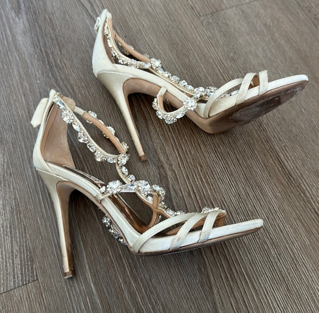 Badgley Mischka Thelma Embellished Shoe – Mariée