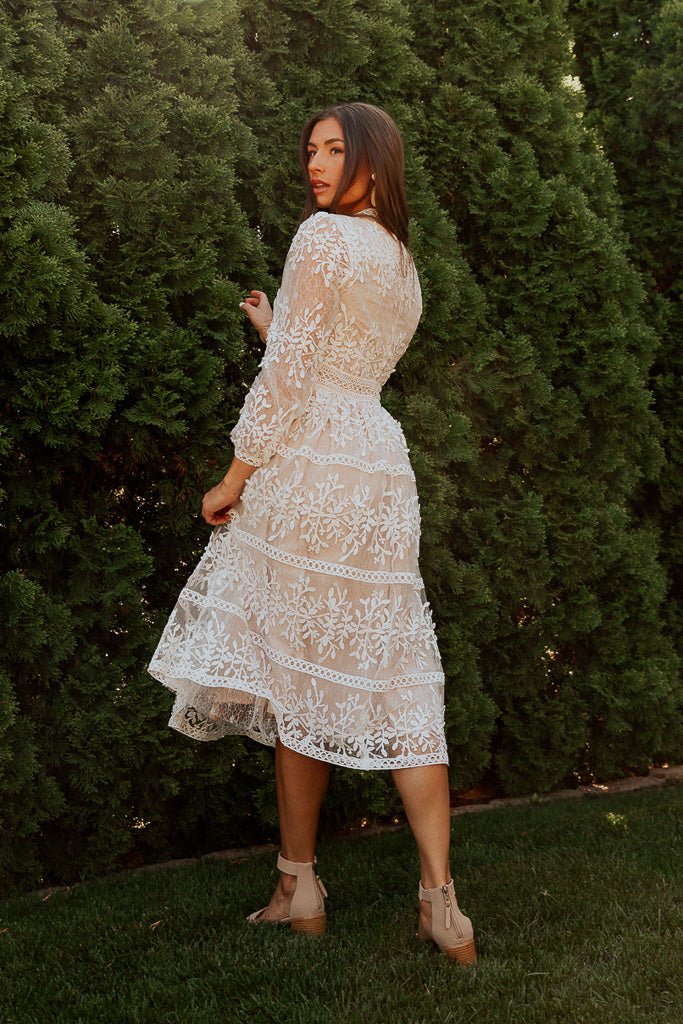 Ivy City Co Sicily Midi Dress - L