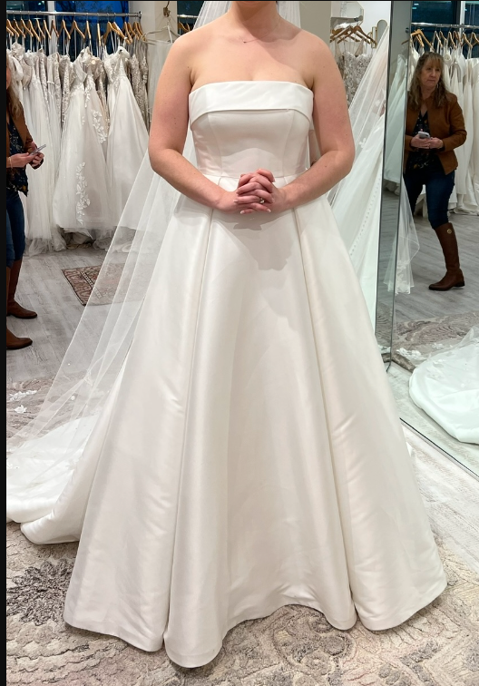 Oxford Street Wedding Gown - 12
