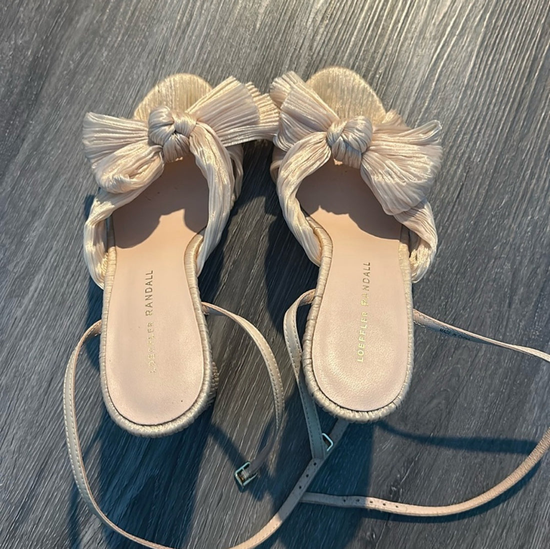 Loeffler Randall Camellia knot sandals - 8