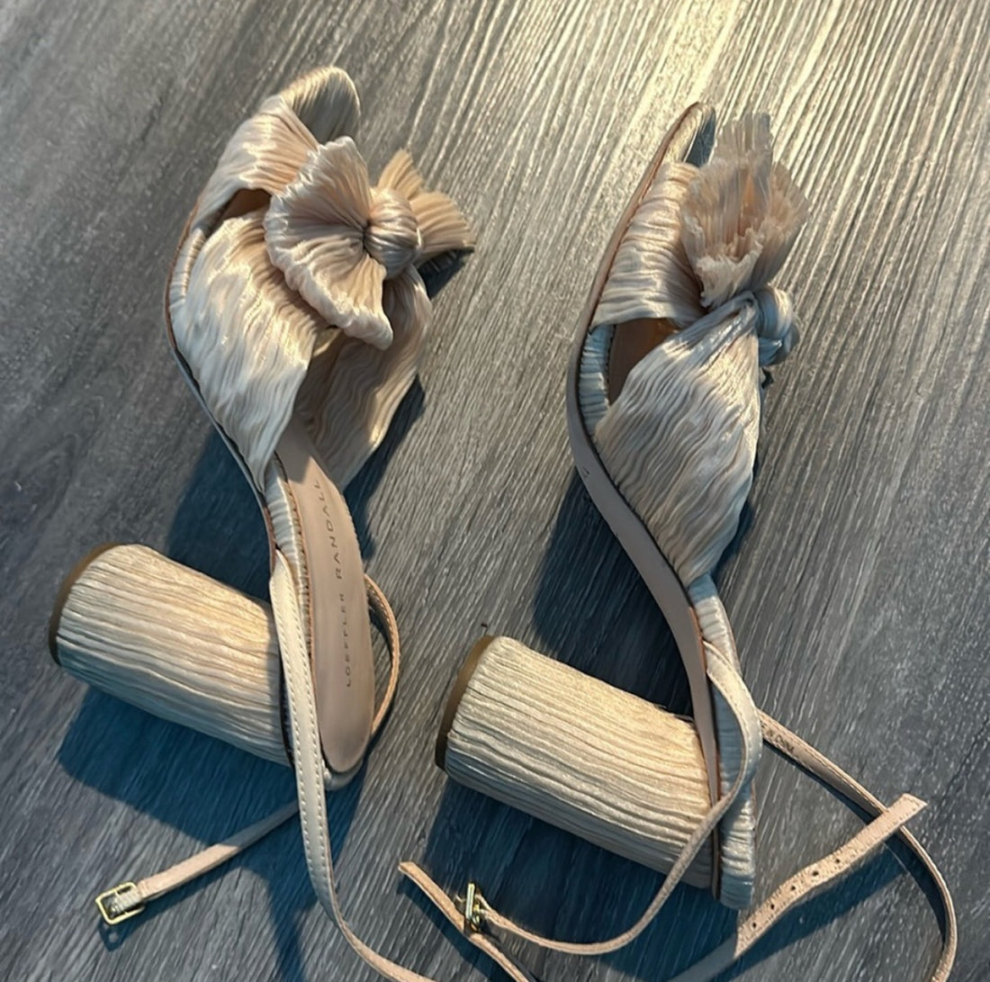 Loeffler Randall Camellia knot sandals - 8