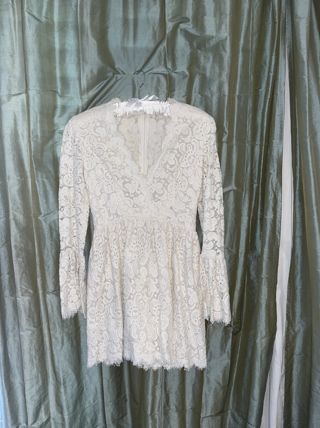 Happy Isles White Floral Crochet Long Sleeve Mini Dress - 2-4 (S)
