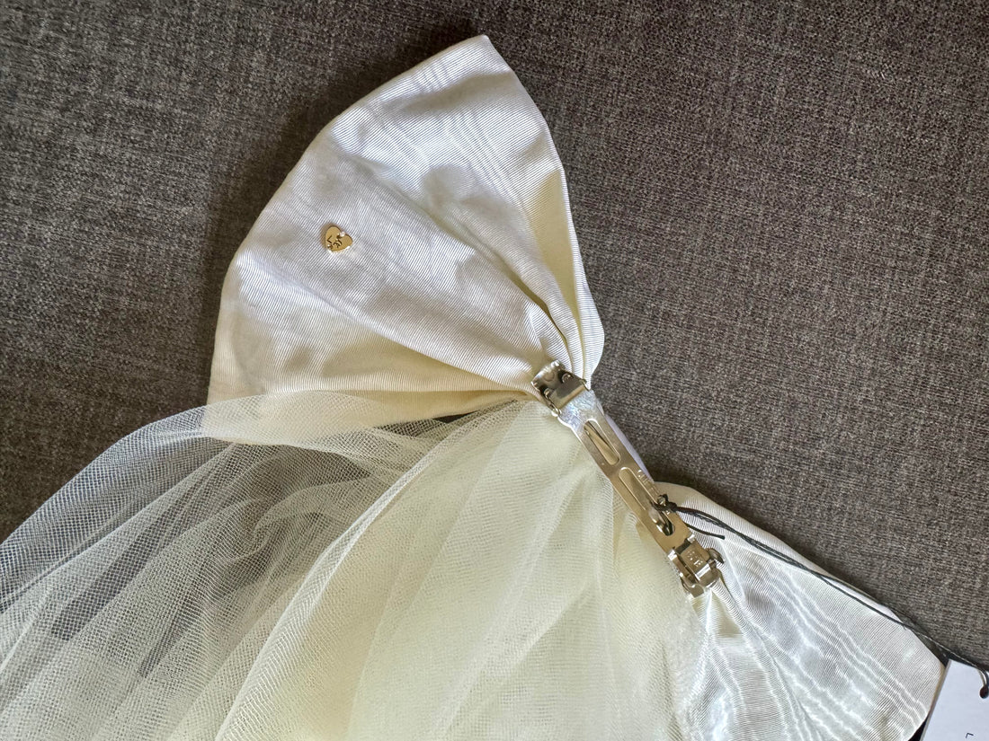 Loeffler Randall Maria Veiled Bow Clip