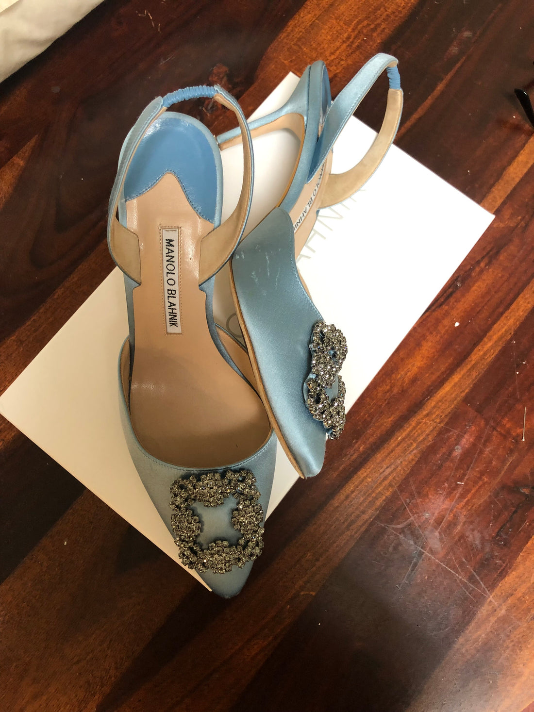 Manolo Blahnik Hangisl - IT 39.5/ US 9.5