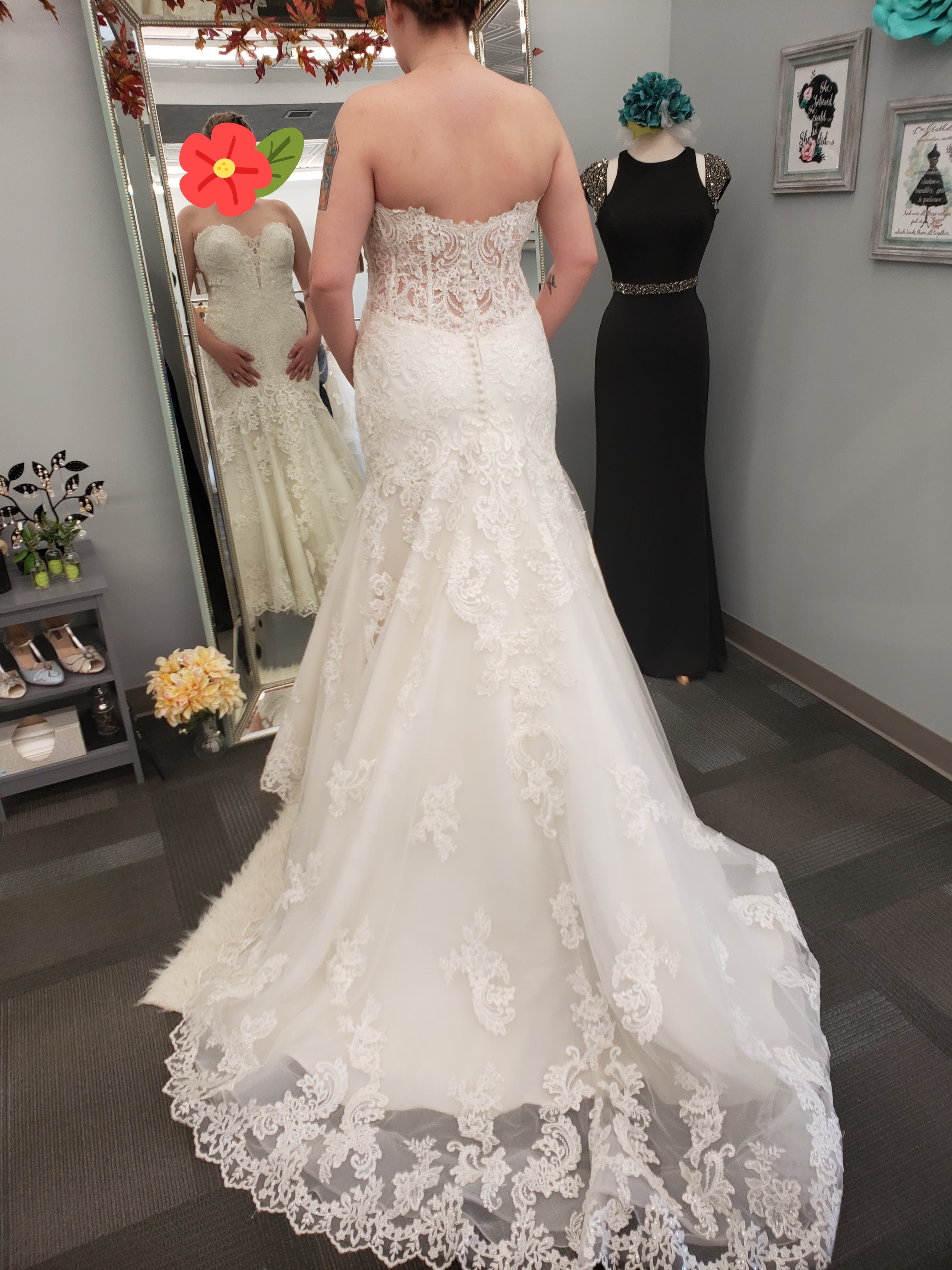 Kaitlyn's deals wedding dress