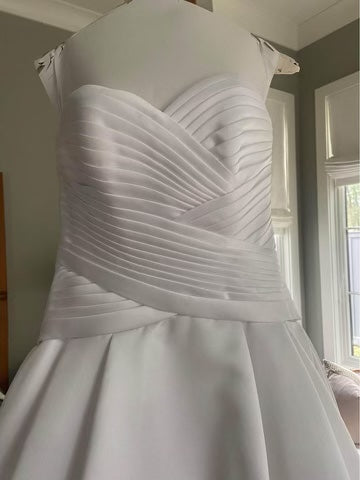 La Sposa Wedding Gown - Studio Mariée