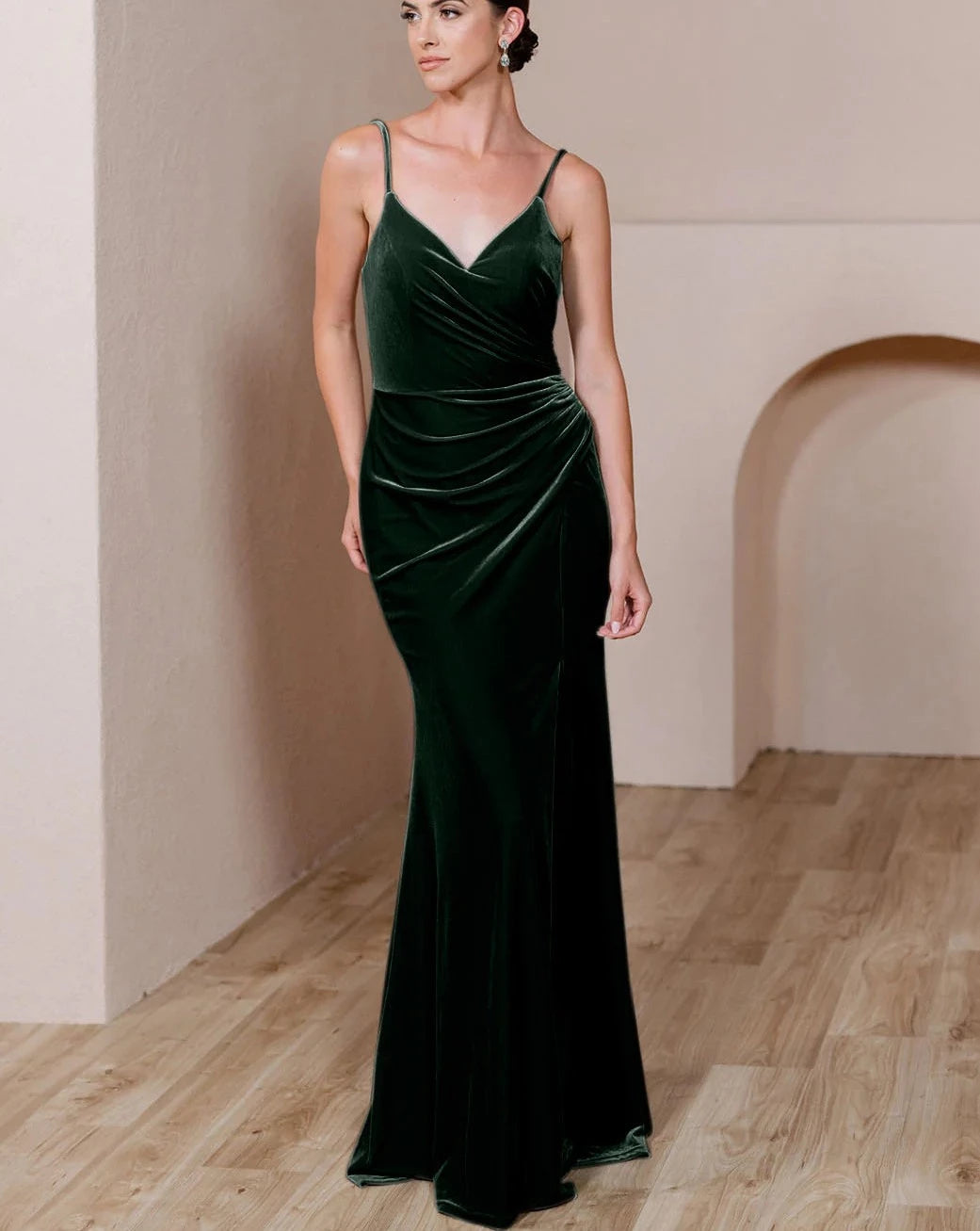 REVERLY Rory Velvet Dress in Emerald - Studio Mariée